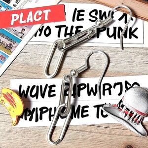 5 For $25💫Silver Paperclip Chains Links Dangles Earrings